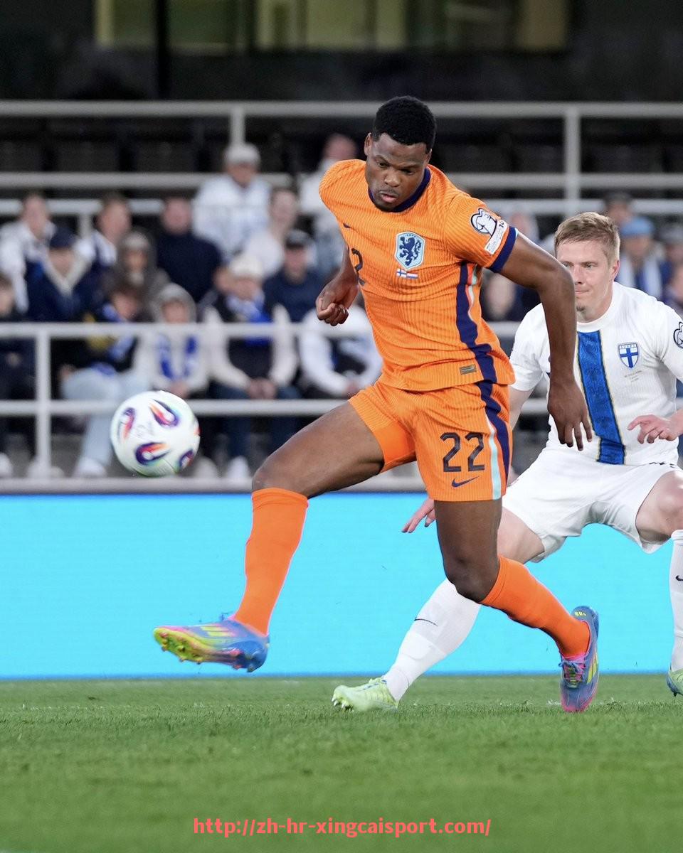 杏彩体育-法甲最佳防守球员年度评选及历史对比