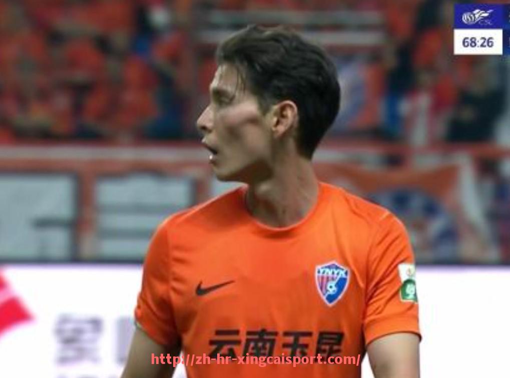 杏彩体育-法甲最佳防守球员年度评选及历史对比